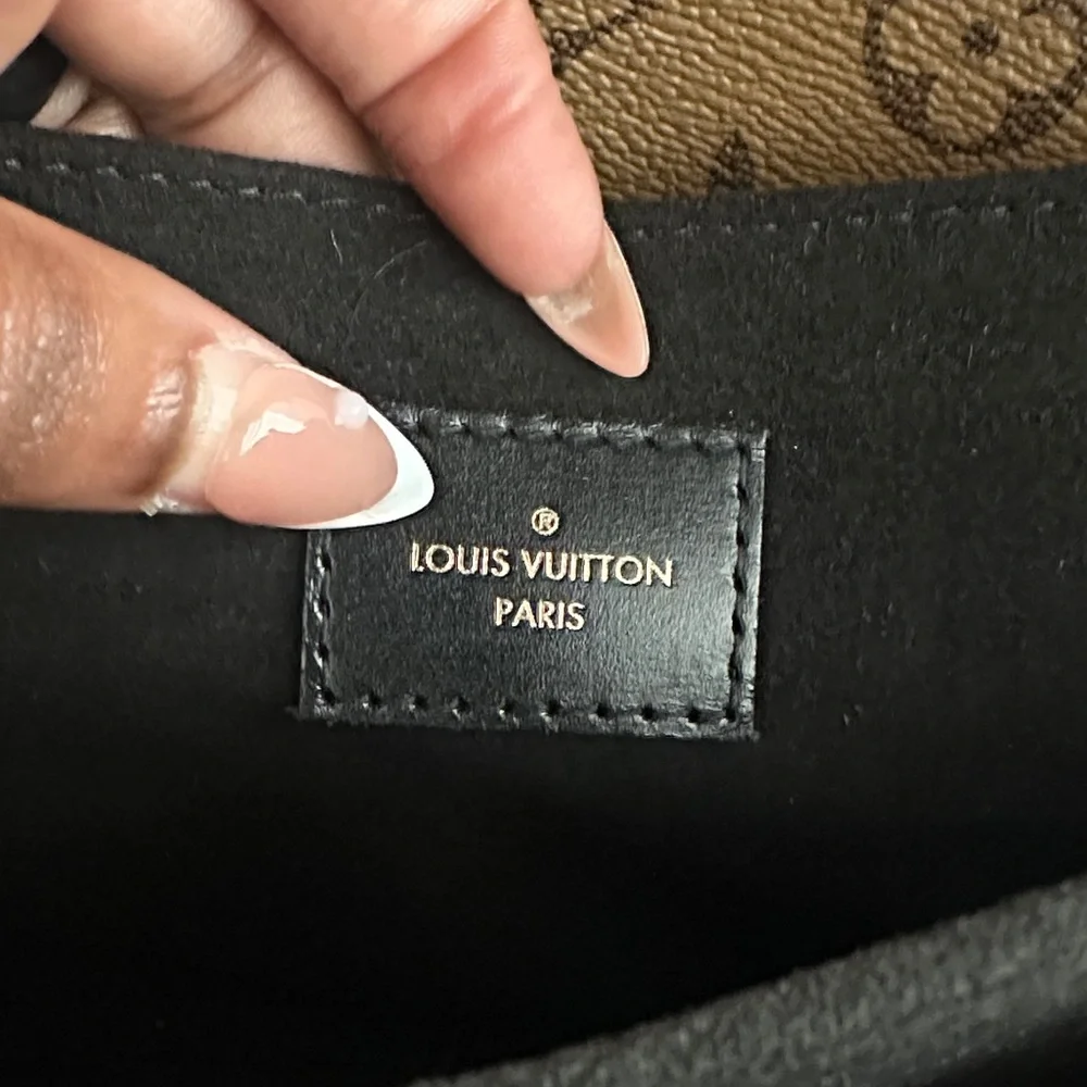 Louis Vuitton Two-Tone Monogram Crossbody Bag - Picture 4 of 16